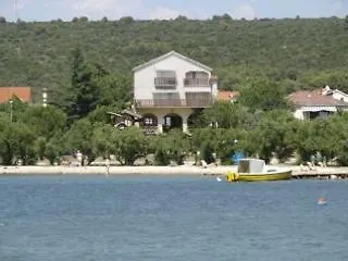 Rooms & Restaurant Matanovi Dvori Gostinjska kuća